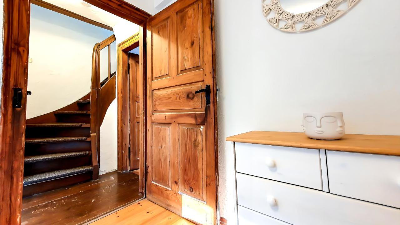 Romantic-Apartment - Altbauflair Mit Dachterrasse & Waldblick, Maisonette, 80M2 Annweiler am Trifels Kültér fotó